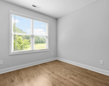 332 W Saltgrass Lane - Photo Thumbnail 10