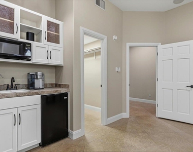 25207 Lake View Dr - Photo Thumbnail 24