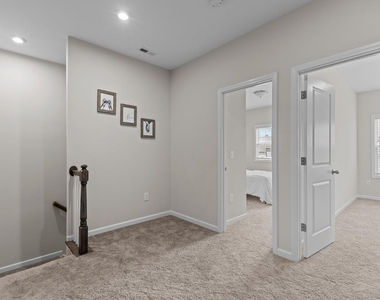 812 Star Rdg Drive - Photo Thumbnail 38