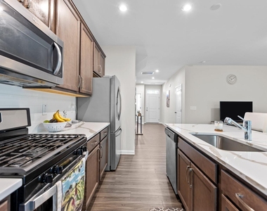 812 Star Rdg Drive - Photo Thumbnail 25