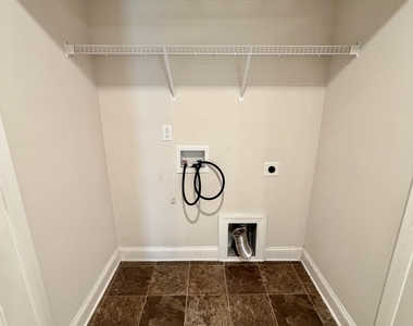 924 Weatherby Lane - Photo Thumbnail 26