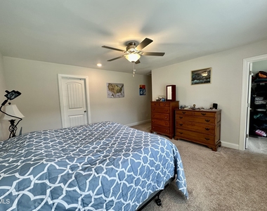 924 Weatherby Lane - Photo Thumbnail 15