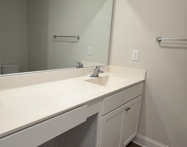 924 Weatherby Lane - Photo Thumbnail 20