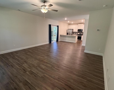 924 Weatherby Lane - Photo Thumbnail 12