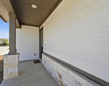 8401 Orizzonte St - Photo Thumbnail 3