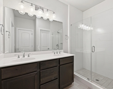 8401 Orizzonte St - Photo Thumbnail 14
