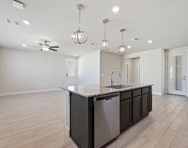 8401 Orizzonte St - Photo Thumbnail 11