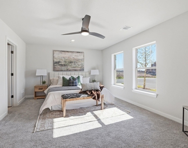 905 Pullman St - Photo Thumbnail 12