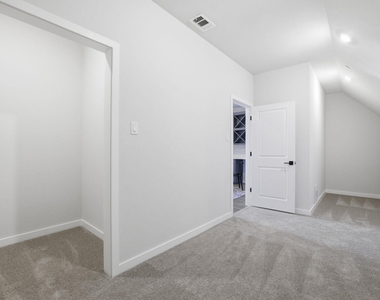 905 Pullman St - Photo Thumbnail 27