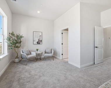 905 Pullman St - Photo Thumbnail 19