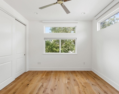 1182 Oakgrove Ave - Photo Thumbnail 20