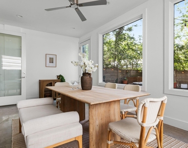 1182 Oakgrove Ave - Photo Thumbnail 3