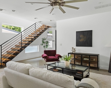 1182 Oakgrove Ave - Photo Thumbnail 8