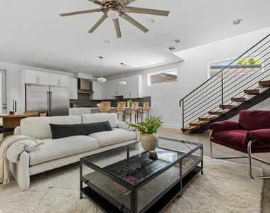 1182 Oakgrove Ave - Photo Thumbnail 1