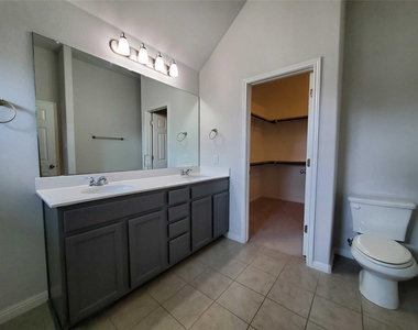 13505 Mariscan St - Photo Thumbnail 10