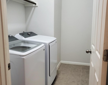13505 Mariscan St - Photo Thumbnail 15