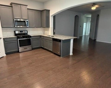 13505 Mariscan St - Photo Thumbnail 2