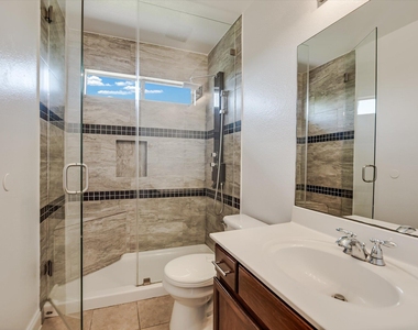 8111 Hawick Dr - Photo Thumbnail 13