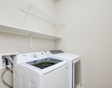 4211 Oldenburg Ln - Photo Thumbnail 26