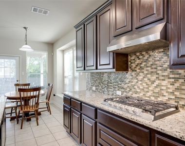 4211 Oldenburg Ln - Photo Thumbnail 19