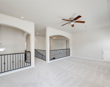 4211 Oldenburg Ln - Photo Thumbnail 12