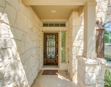 4211 Oldenburg Ln - Photo Thumbnail 5
