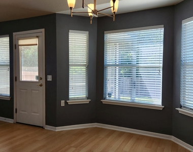 717 Sheraton Ave - Photo Thumbnail 14