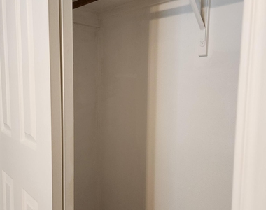 717 Sheraton Ave - Photo Thumbnail 8