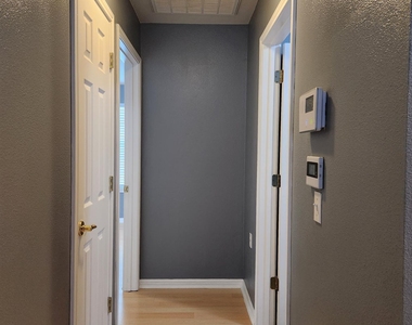 717 Sheraton Ave - Photo Thumbnail 19