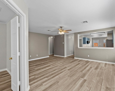 164 Pearl Lake Dr - Photo Thumbnail 2