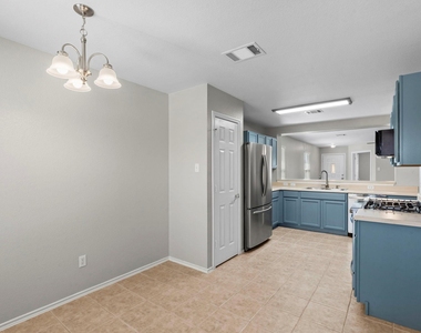 164 Pearl Lake Dr - Photo Thumbnail 11