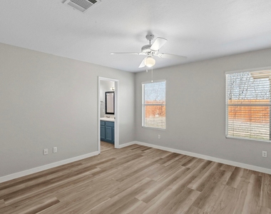 164 Pearl Lake Dr - Photo Thumbnail 12