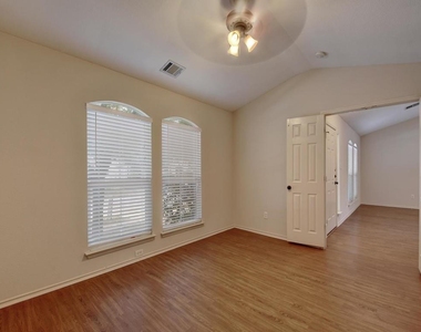 136 Strawn - Photo Thumbnail 20