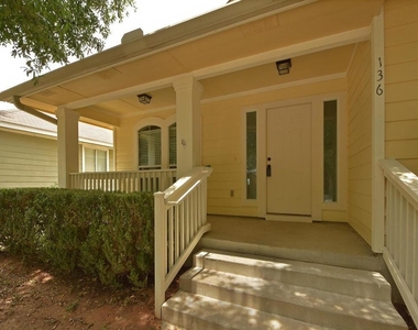 136 Strawn - Photo Thumbnail 2