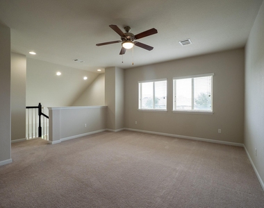 18612 Rio Chama Ln - Photo Thumbnail 16