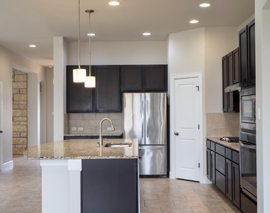 18612 Rio Chama Ln - Photo Thumbnail 6