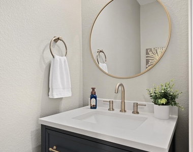 8620 Alophia Dr - Photo Thumbnail 17