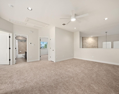 8620 Alophia Dr - Photo Thumbnail 18