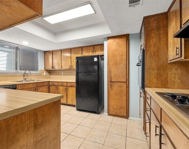8506 Mesa Dr - Photo Thumbnail 10