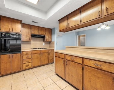 8506 Mesa Dr - Photo Thumbnail 12