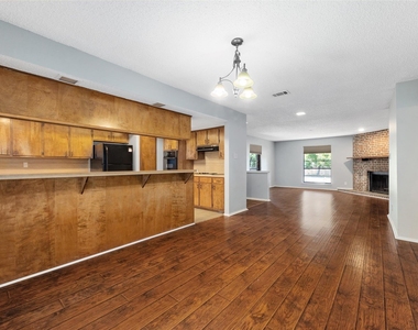 8506 Mesa Dr - Photo Thumbnail 8