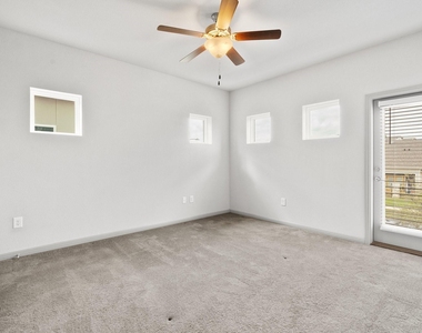 5913 Charles Merle Dr - Photo Thumbnail 16