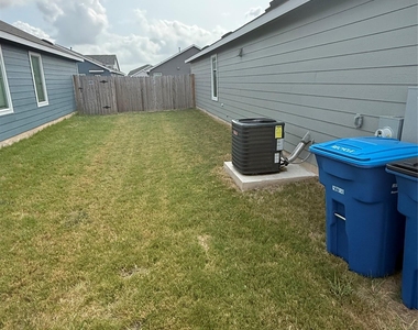 2324 Dust Devil Dr - Photo Thumbnail 19