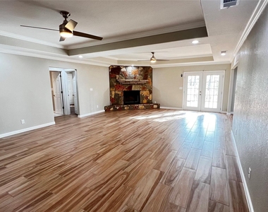 141 Sendero Blvd - Photo Thumbnail 10