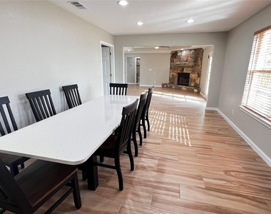 141 Sendero Blvd - Photo Thumbnail 12