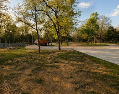 141 Sendero Blvd - Photo Thumbnail 7