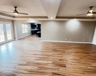 141 Sendero Blvd - Photo Thumbnail 9