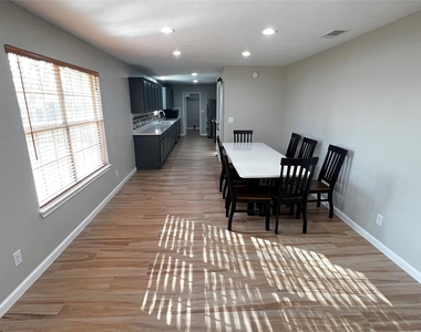 141 Sendero Blvd - Photo Thumbnail 13