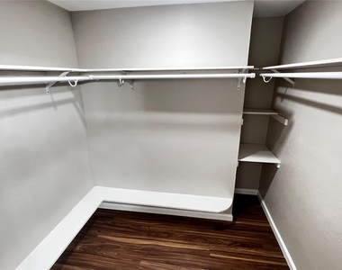 141 Sendero Blvd - Photo Thumbnail 17