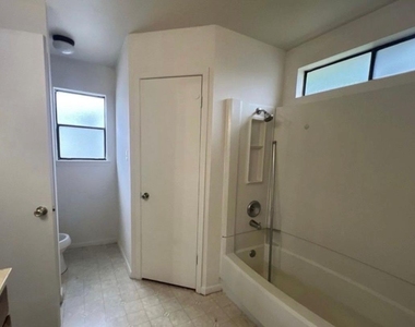 4907 Cana Cv - Photo Thumbnail 9